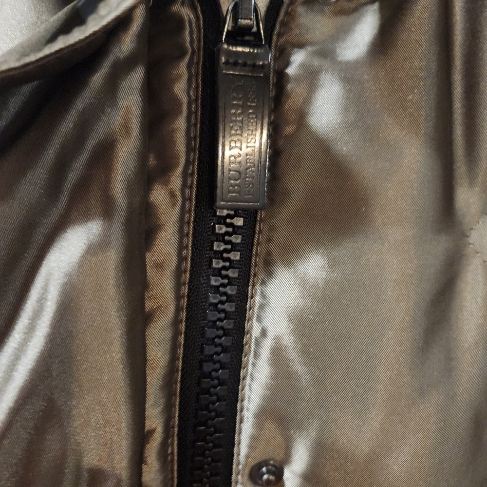 Women's Metallic Jacket with Fur Trim - Picture 10 of 16